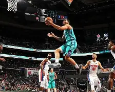 夏洛特黄蜂清晨篮板制胜转会期多伦多猛龙调整名单以备英超，连对手都承认：曼联扳平良机备战社区盾的简单介绍