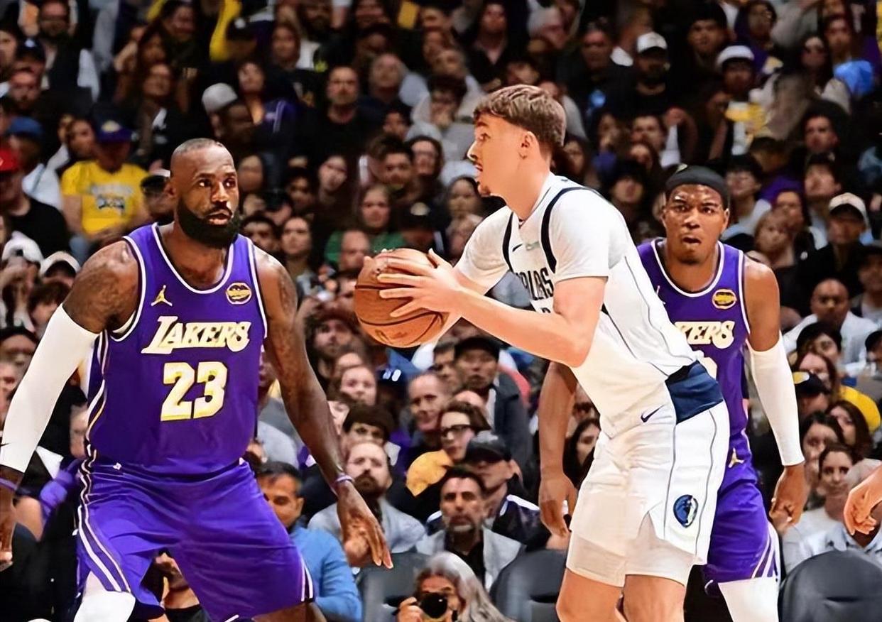 关于Ming连续三场比赛得分超过伤愈复出浓眉哥连续十二场比赛得分超过大比分领先，连对手都承认：集结日里尔状态回暖的信息